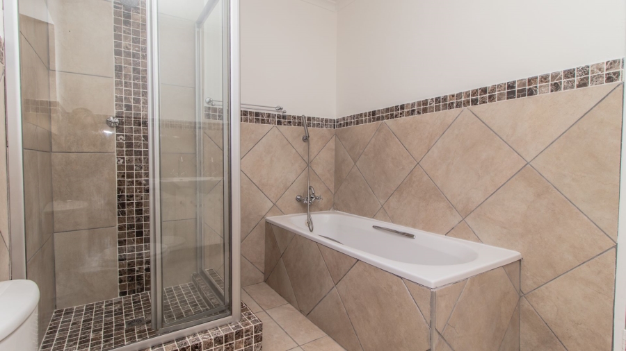 7 Bedroom Property for Sale in Loevenstein Western Cape